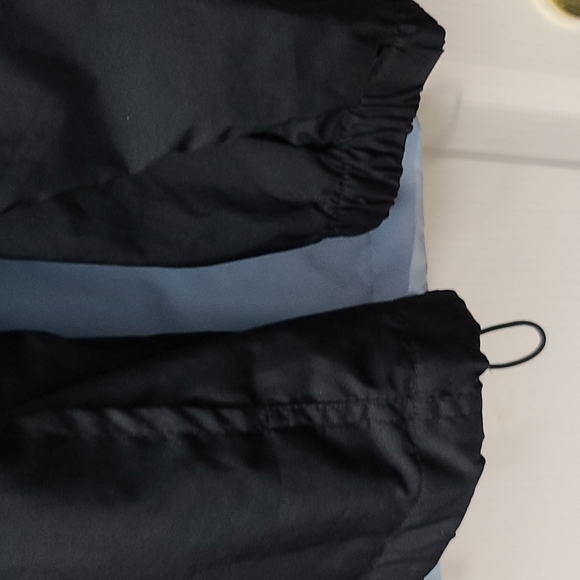 Spring/fall rain jacket - Picture 4 of 7